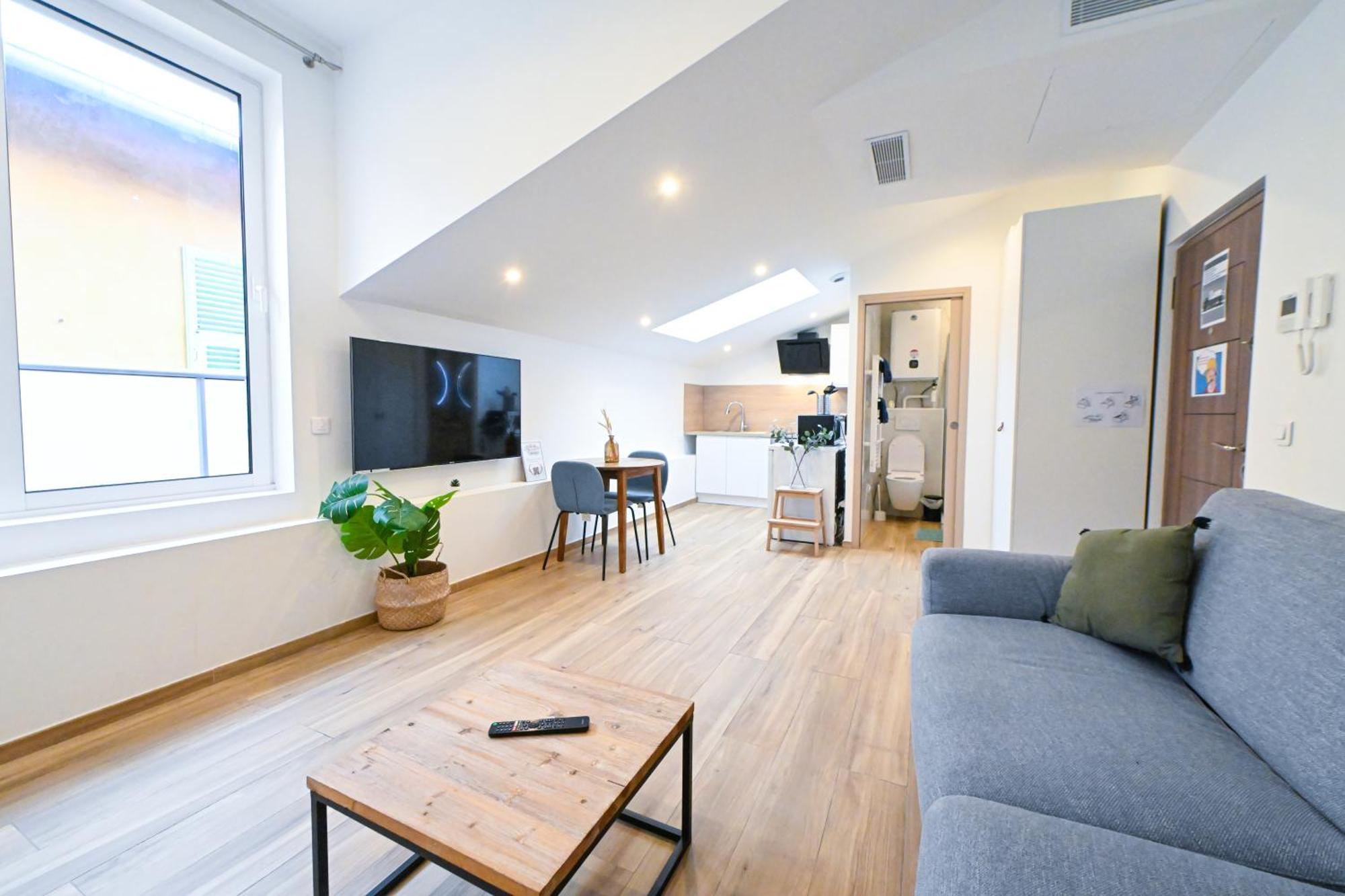 Beau Studio Cozy Centre Ville Et Plages N13 Nice Dış mekan fotoğraf